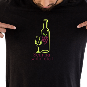 Sem na sadni dieti, moška črna majica